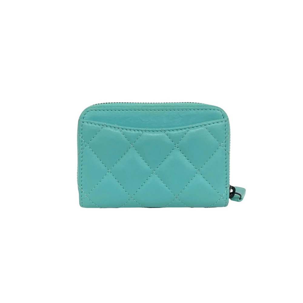CHANEL Green Lambskin Leather Logo Wallet - Picture 2 of 8